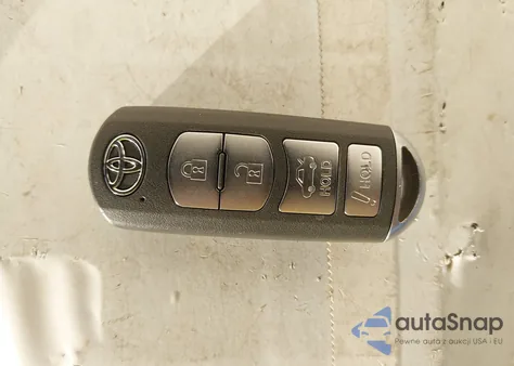 2017 Toyota Yaris Ia z USA, uszkodzony, nr VIN 3MYDLBYVXHY183088